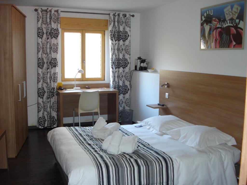 Hotel La Tour Des Lys Maubeuge